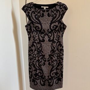 Maggy London Black,White and Gray Patterned Midi Dress